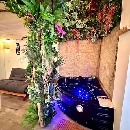 شقة Jungle Avec Jaccuzi
