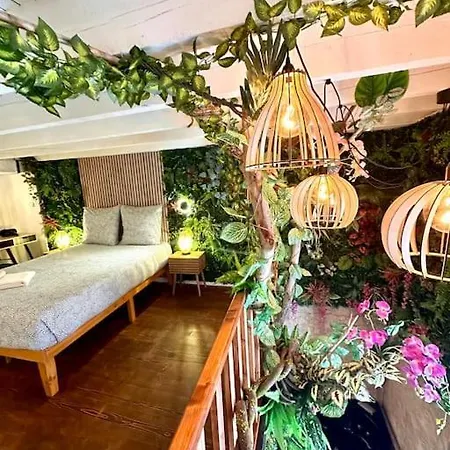 Jungle Avec Jaccuzi نيس