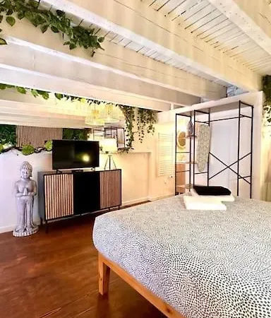 Jungle Avec Jaccuzi شقة