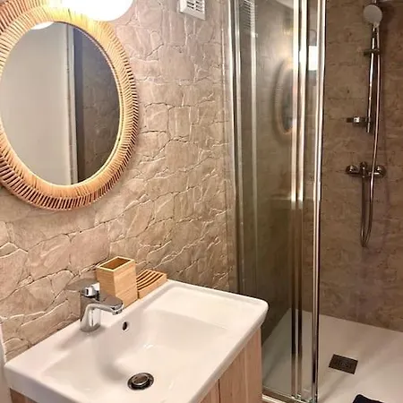 Jungle Avec Jaccuzi * نيس