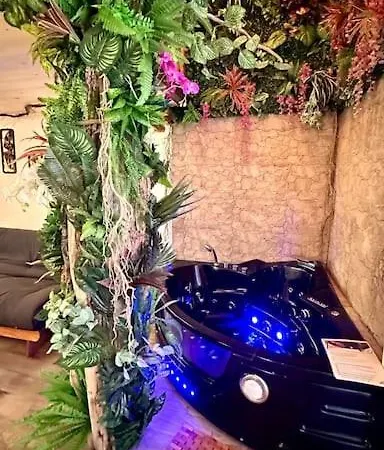 شقة Jungle Avec Jaccuzi *
